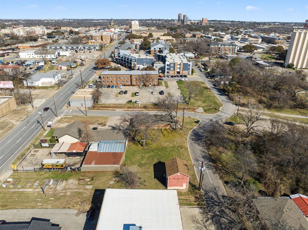 606 Wainwright Street Denton, TX 76201 - Photo 10 of 14 an aerial view of residential houses with outdoor space