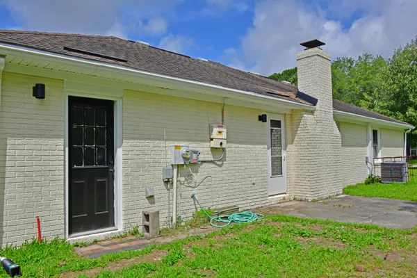 $320,000 | 1101 Stuart Drive, Moncks Corner, SC 29461