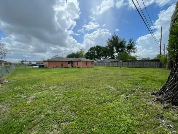 $1,850 | 1805 Wycliffe Drive, Houston, TX 77043