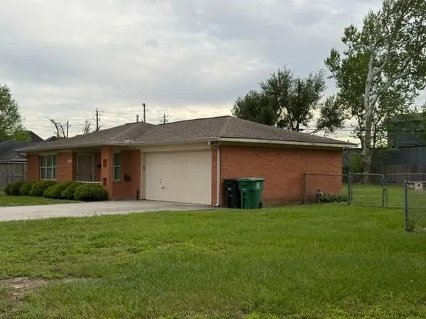 $1,850 | 1805 Wycliffe Drive, Houston, TX 77043