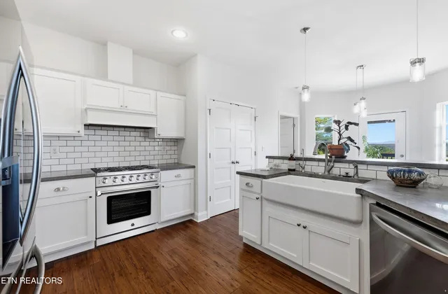 $759,000 | 1390 County Road 3051, Athens, TN 37303