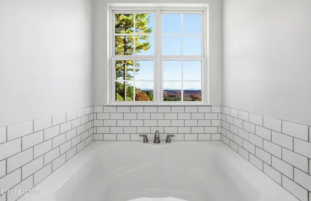 $759,000 | 1390 County Road 3051, Athens, TN 37303