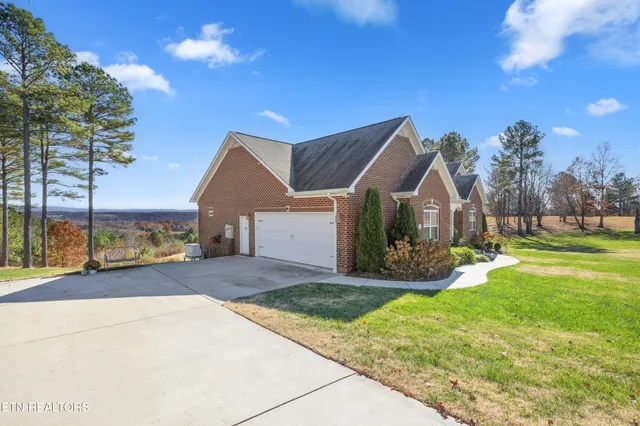 $759,000 | 1390 County Road 3051, Athens, TN 37303