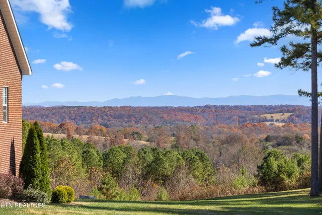 $759,000 | 1390 County Road 3051, Athens, TN 37303