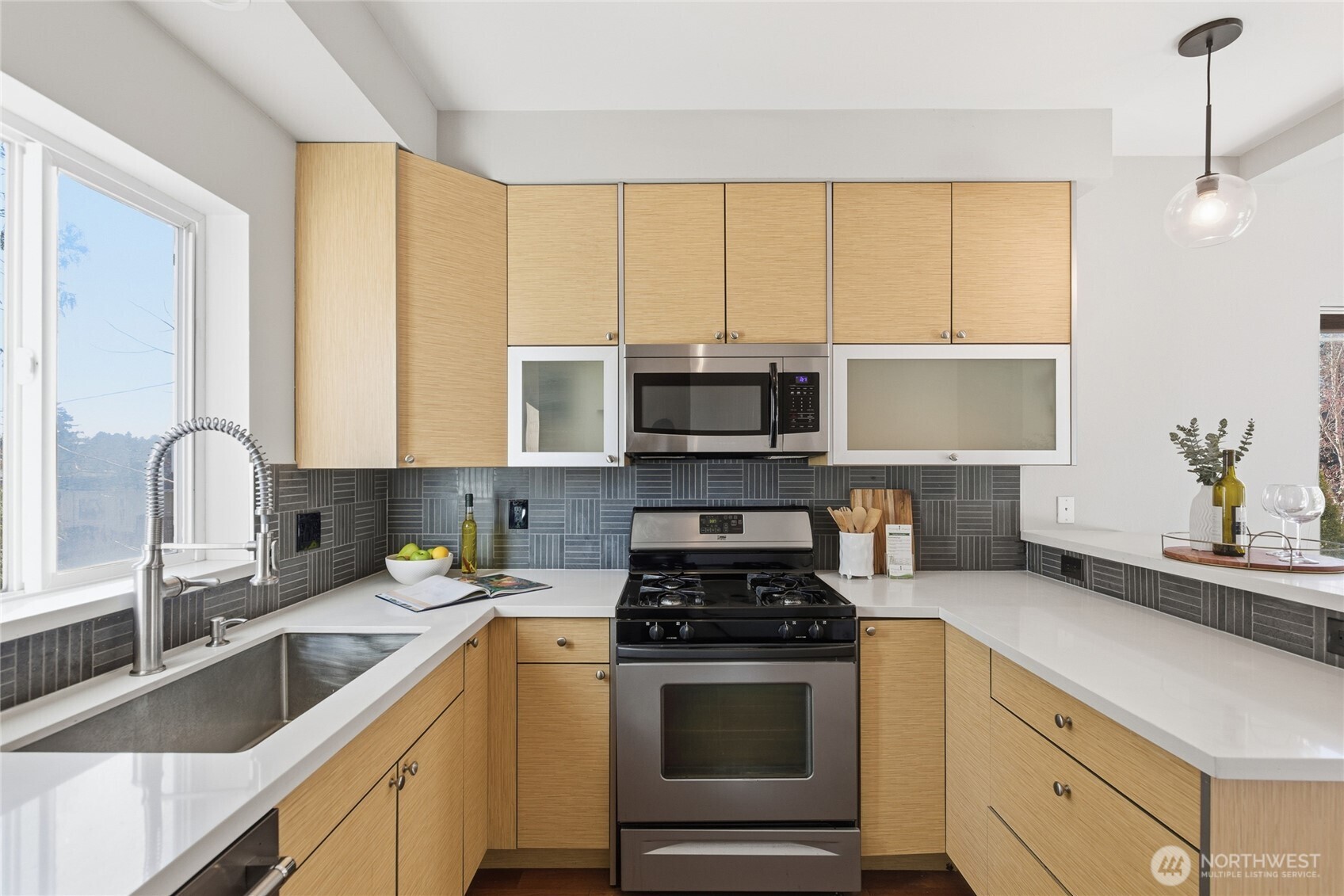 4838 South Chicago Street, Unit A Seattle, WA 98118 - Photo 11 of 29