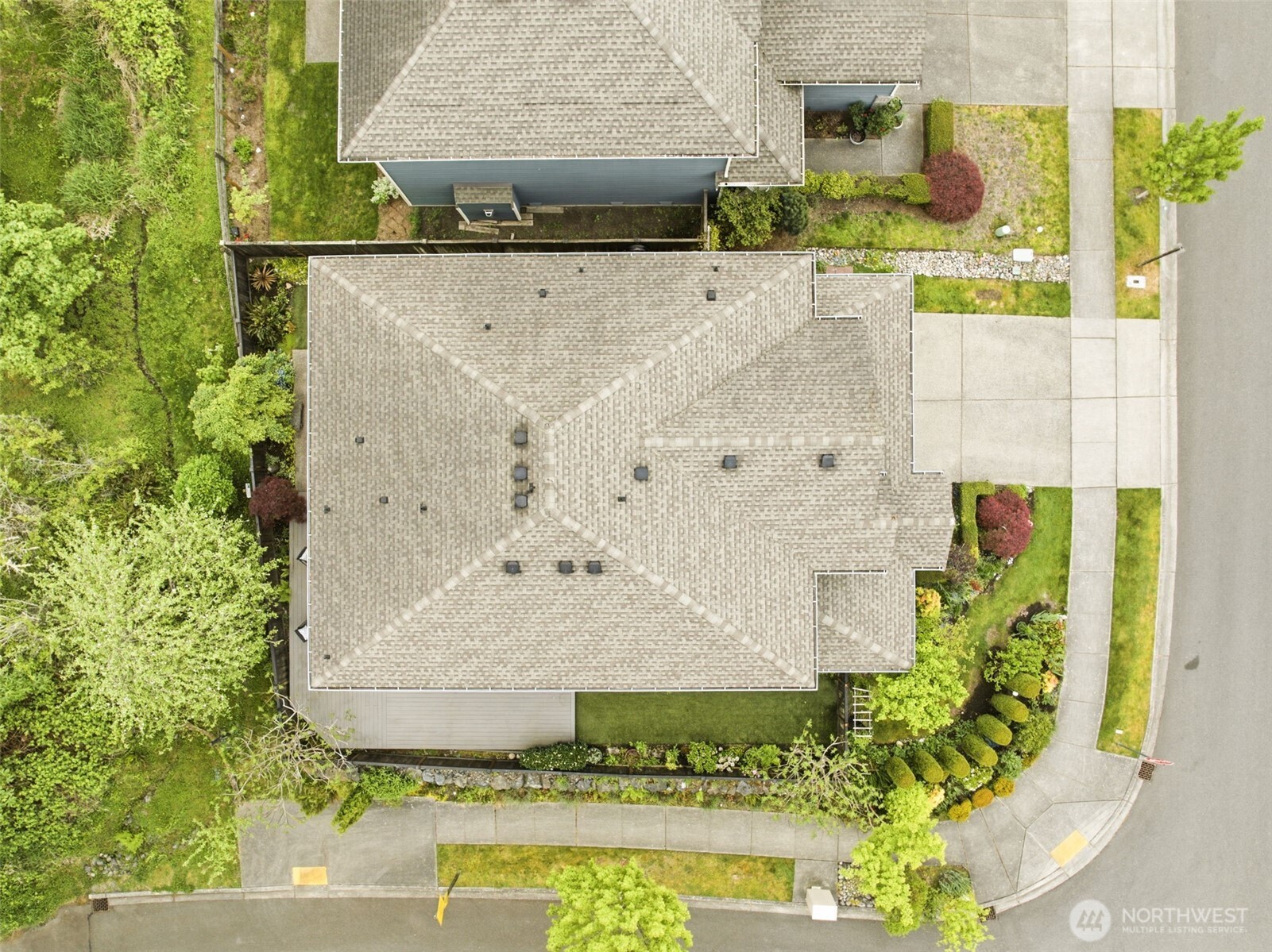 18928 10th Drive Southeast Bothell, WA 98012 - Photo 32 of 38