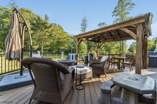 a view of outdoor space yard and patio