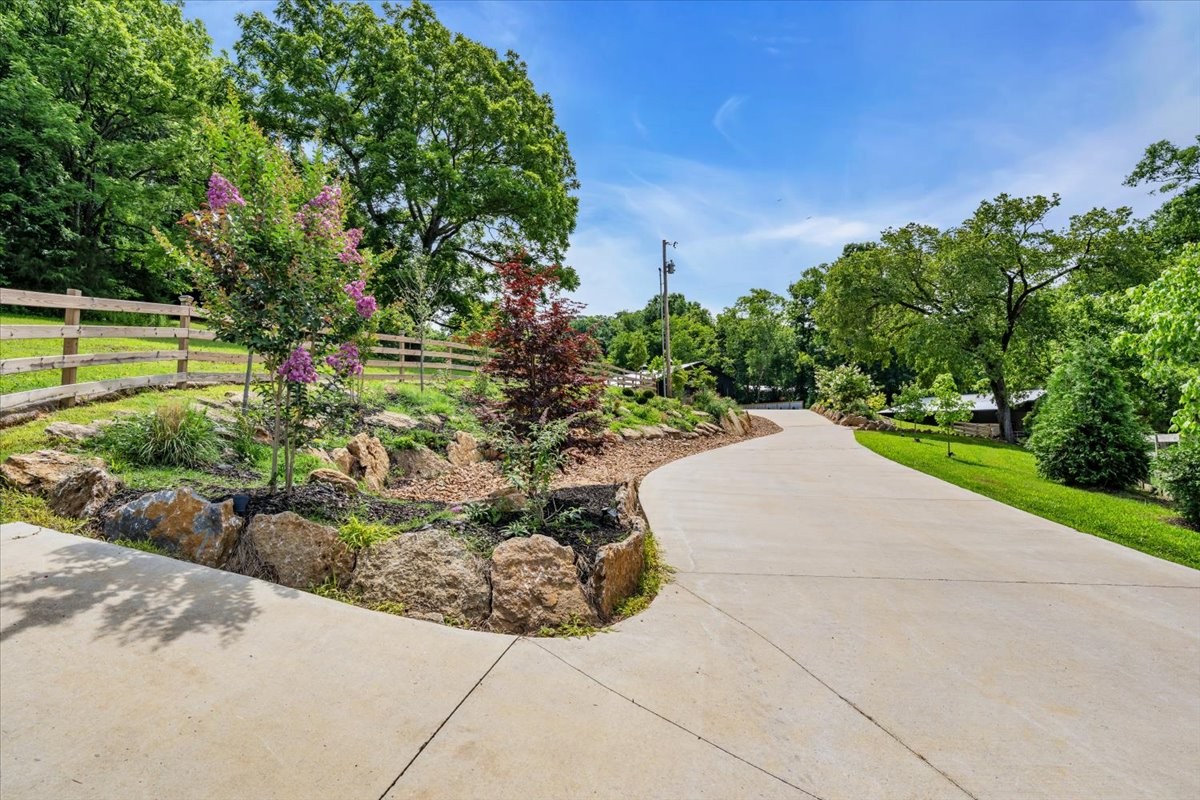 2896 Fly Road Santa Fe, TN 38482 - Photo 9 of 100