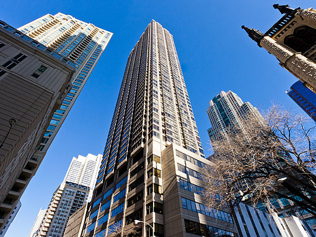 30 East Huron Street, Unit 3901 Chicago, IL 60611 - Photo 1 of 13 a view of a balcony