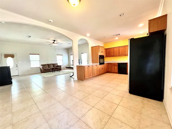 $3,000 | 4212 County Road 182, Alvin, TX 77511