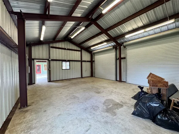 $3,000 | 4212 County Road 182, Alvin, TX 77511