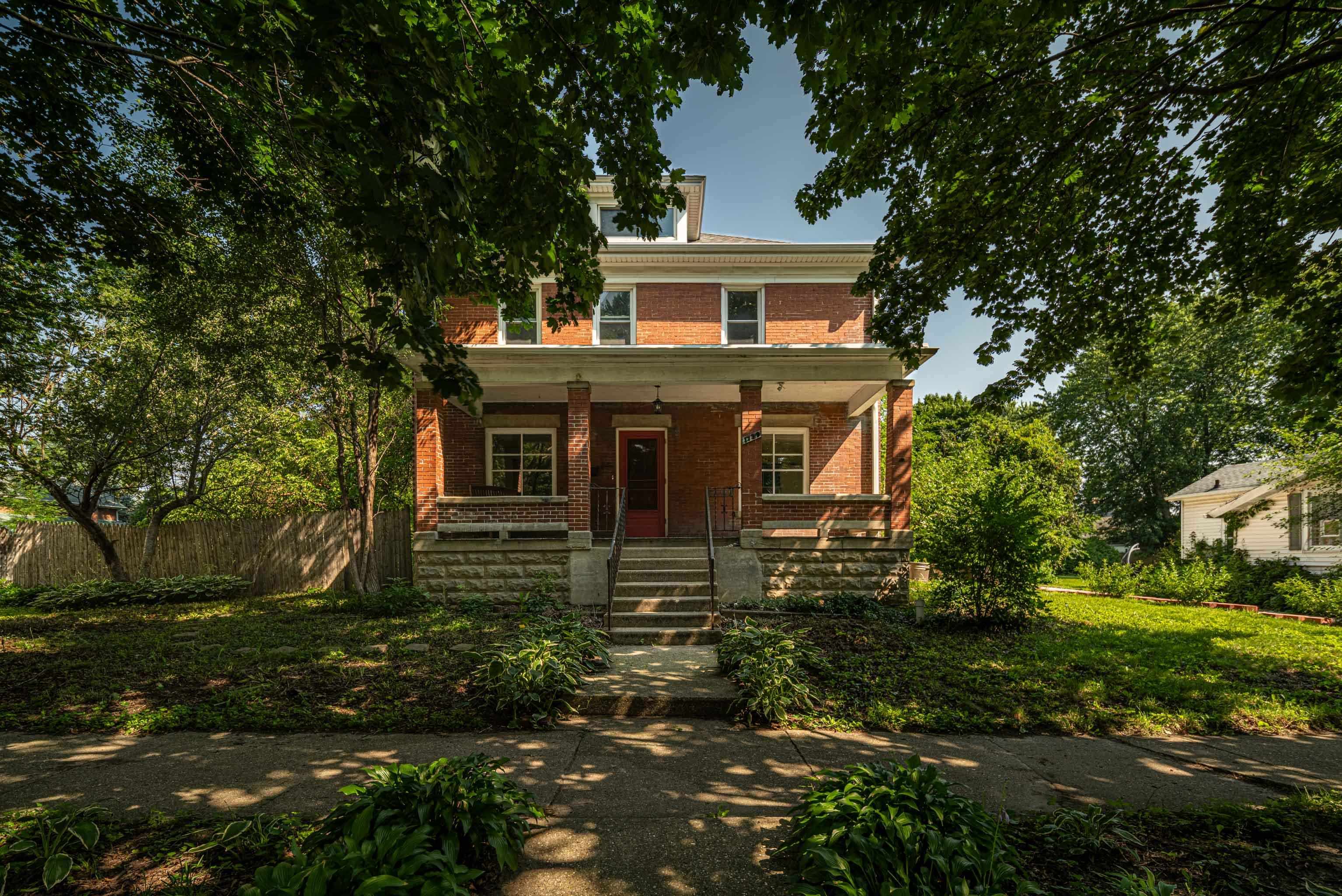 1729 16th Street Monroe, WI 53566 - Photo 3 of 56