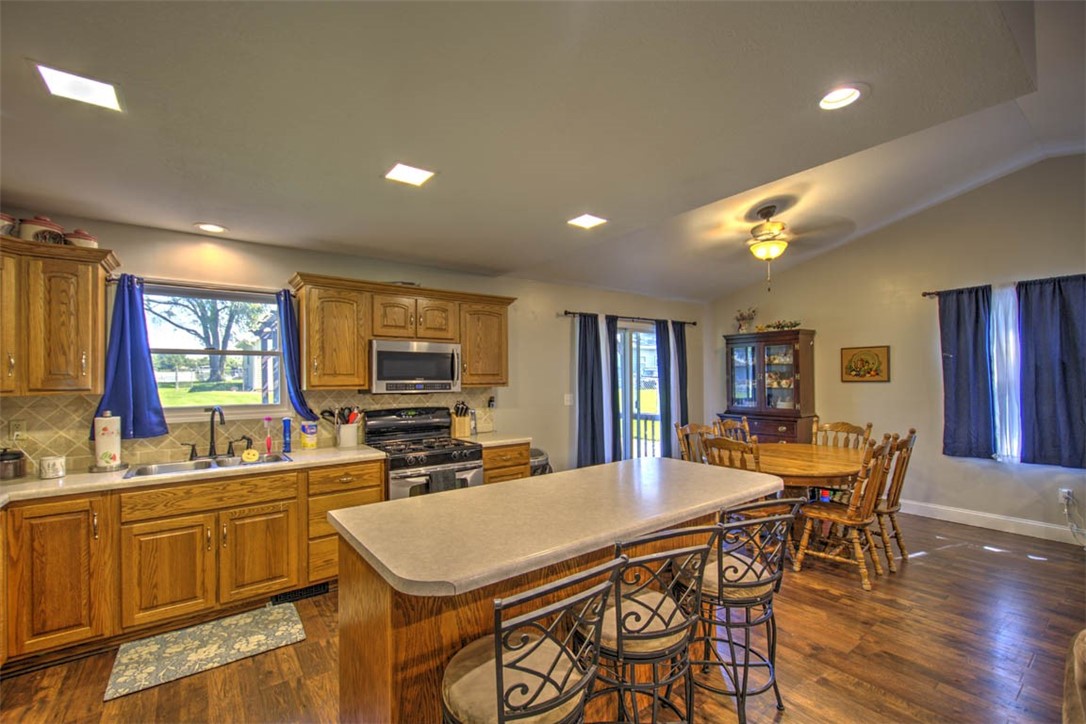 5620 East Firehouse Road Decatur, IL 62521 - Photo 9 of 22