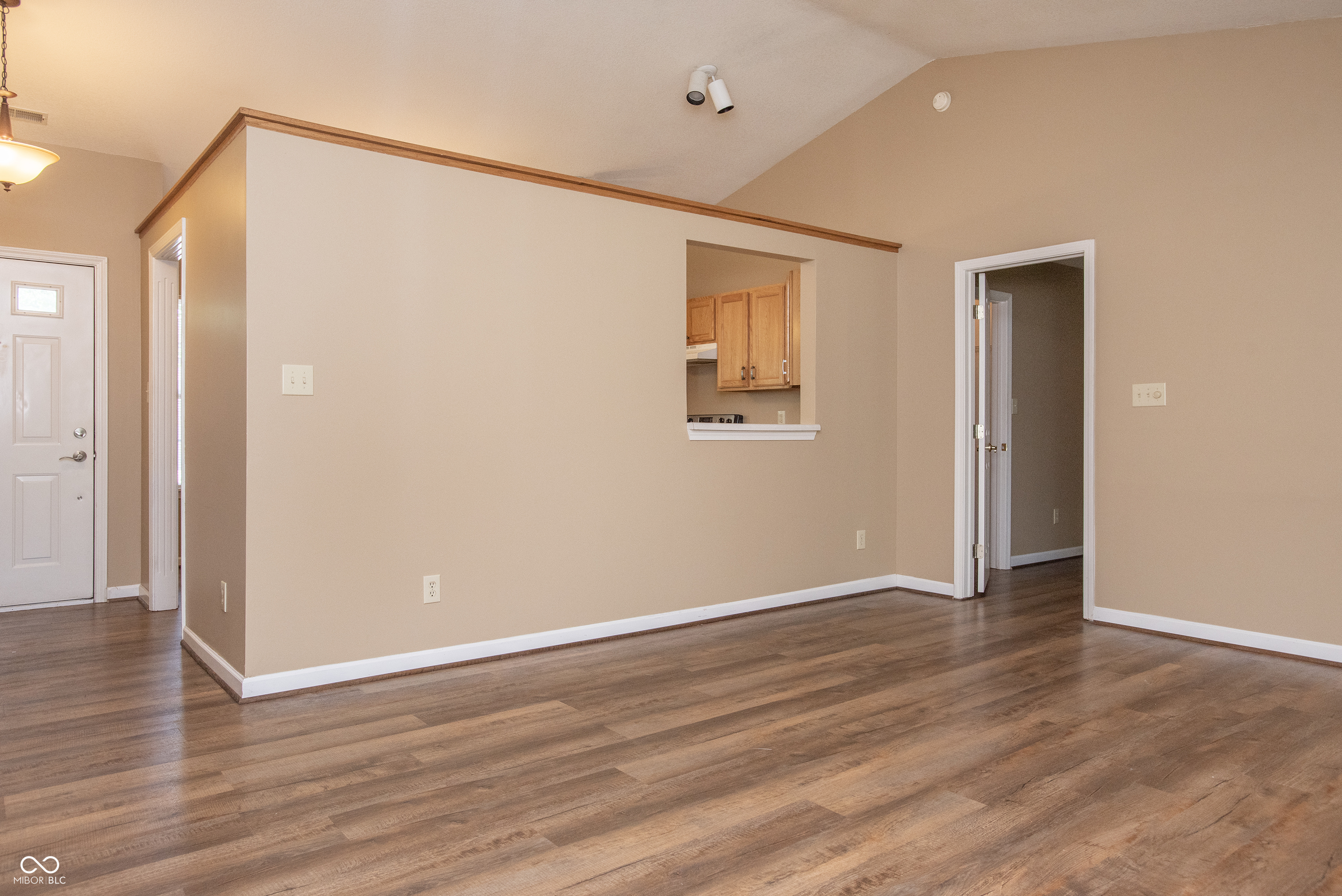 11389 Songbird Lane Fishers, IN 46038 - Photo 3 of 10