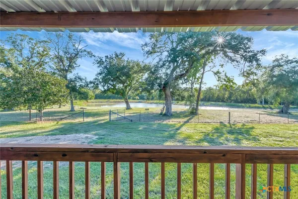 $2,100,000 | 2698 County Road 284, Edna, TX 77957