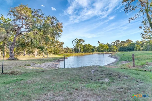 $2,100,000 | 2698 County Road 284, Edna, TX 77957