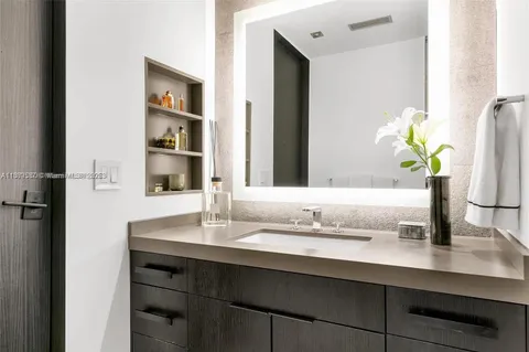 $1,895,000 | 1024 Lenox Avenue, Unit 8, Miami Beach, FL 33139