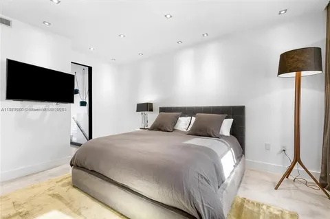 $1,895,000 | 1024 Lenox Avenue, Unit 8, Miami Beach, FL 33139