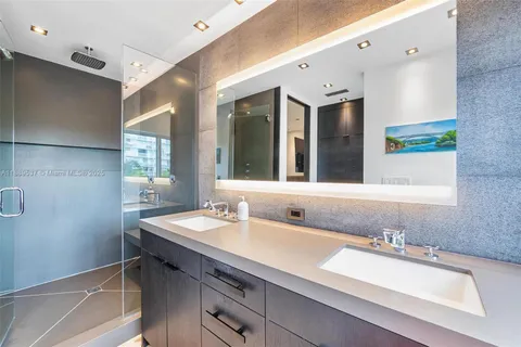 $1,895,000 | 1024 Lenox Avenue, Unit 8, Miami Beach, FL 33139