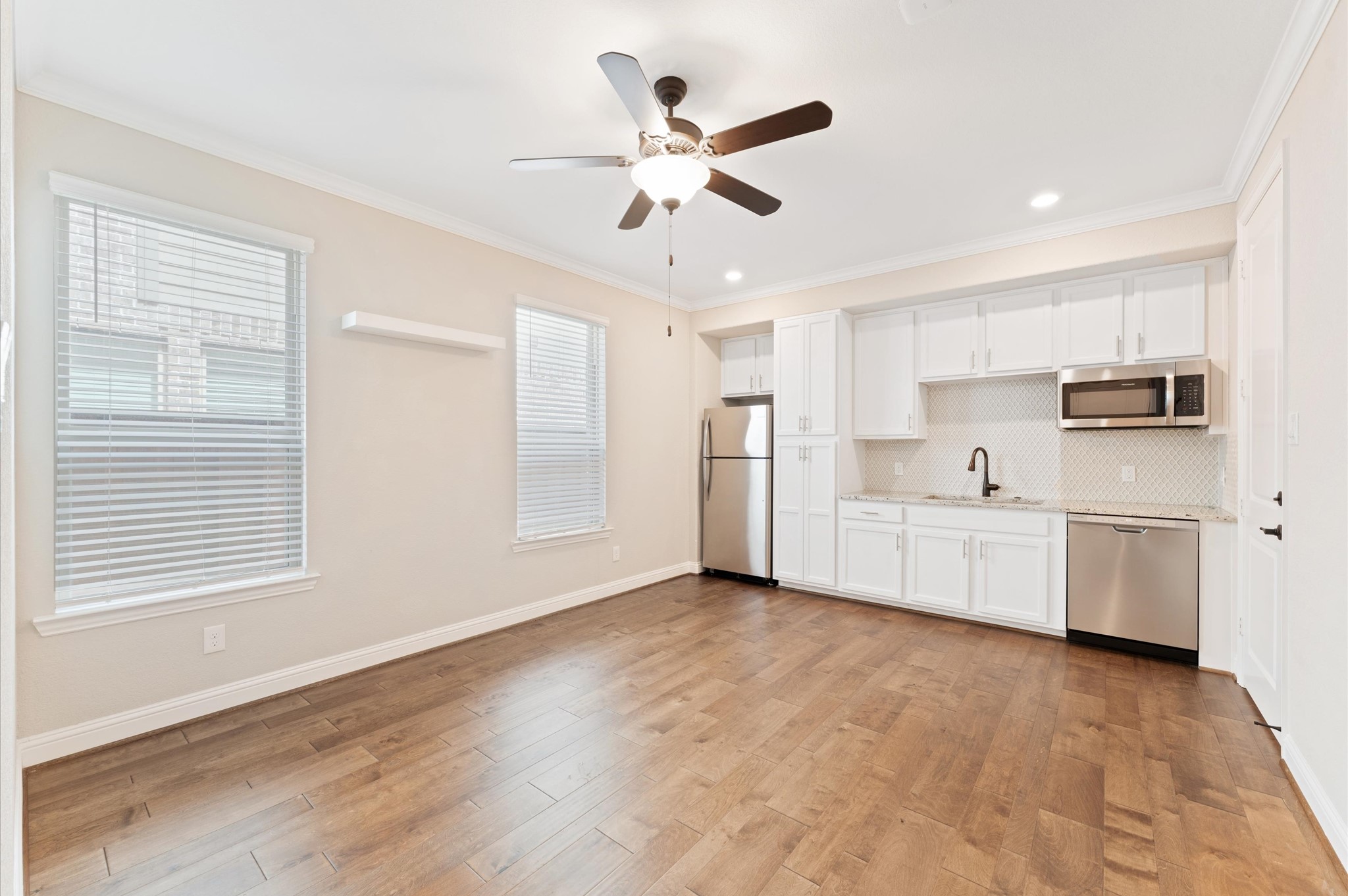 4345 Victoria Pine Drive Spring, TX 77386 - Photo 20 of 39 NEXT-GEN KITCHEN SUITE