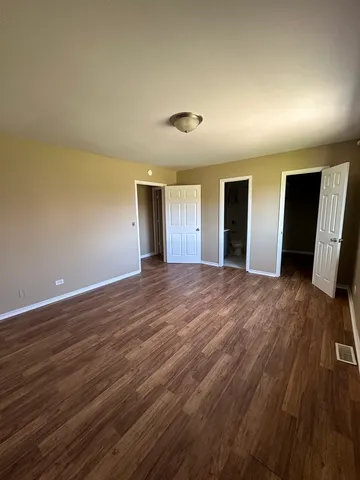 $2,400 | 2152 Mallard Lane, Hanover Park, IL 60133