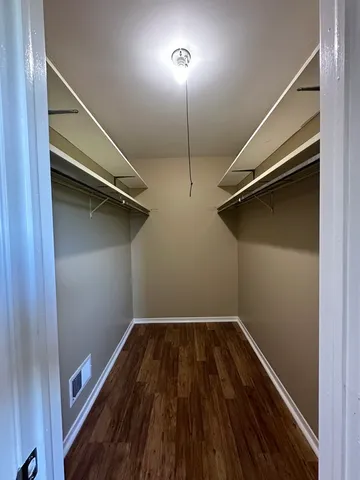 $2,400 | 2152 Mallard Lane, Hanover Park, IL 60133