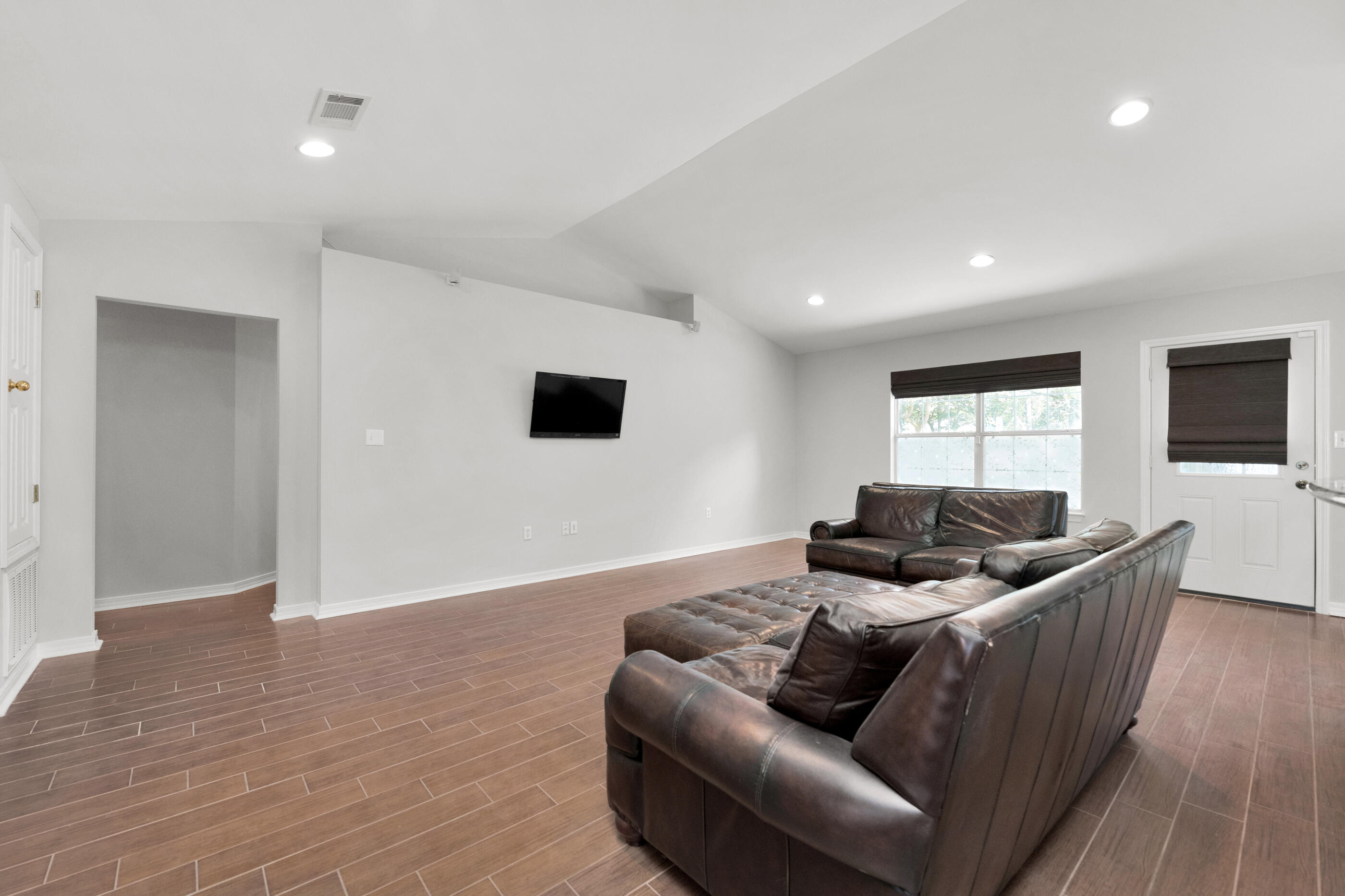 44 Beacon Way Santa Rosa Beach, FL 32459 - Photo 7 of 29 a living room with furniture and a flat screen tv