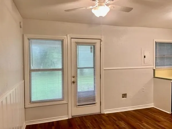 $1,495 | 3760 Kris Street, North Richland Hills, TX 76180