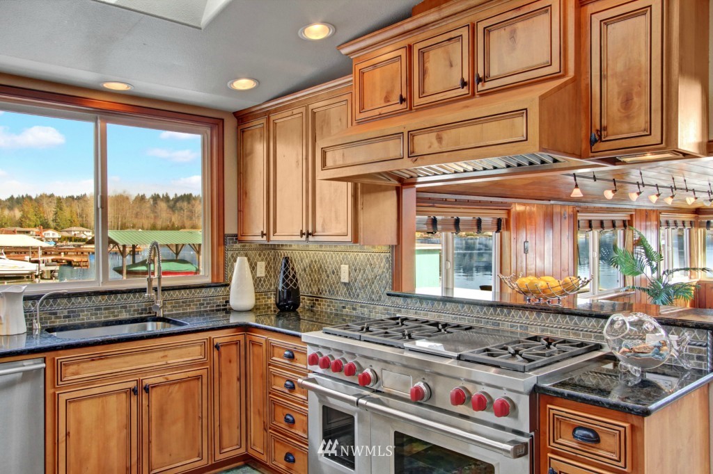 2009 Vernon Road Lake Stevens, WA 98258 - Photo 9 of 23