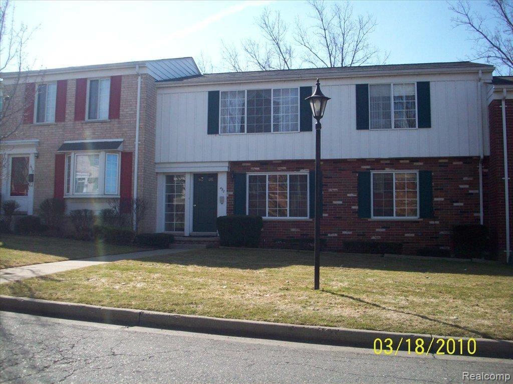 490 Miller Avenue, Unit LOW Rochester, MI 48307 - Photo 1 of 6 100_1493