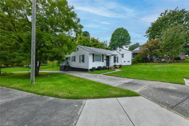 $220,000 | 834 Ross Avenue, Greensboro, NC 27406