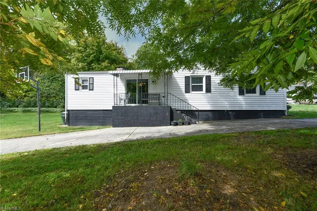 $220,000 | 834 Ross Avenue, Greensboro, NC 27406