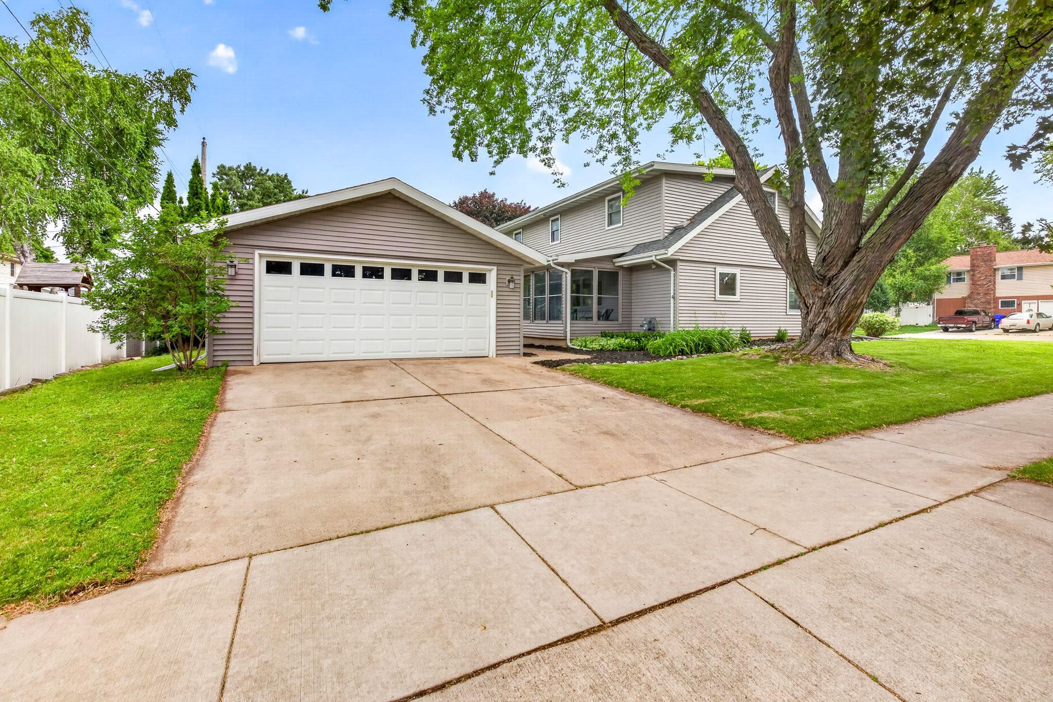 2001 North Douglas Street Appleton, WI 54914 - Photo 45 of 46