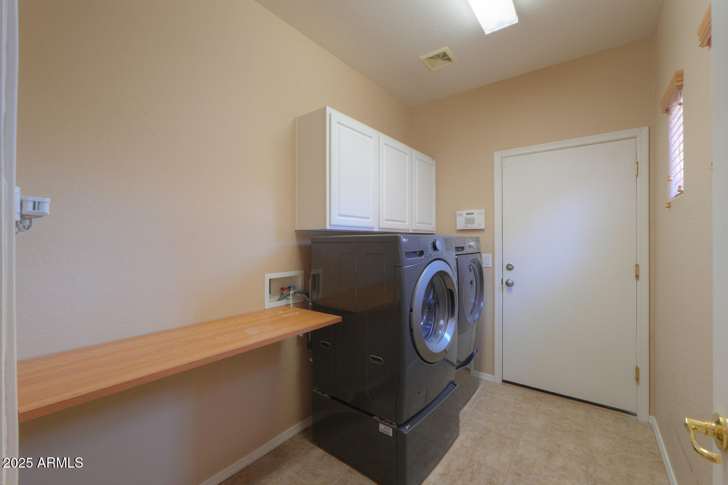 42360 Abbey Road Maricopa, AZ 85138 - Photo 17 of 56 17