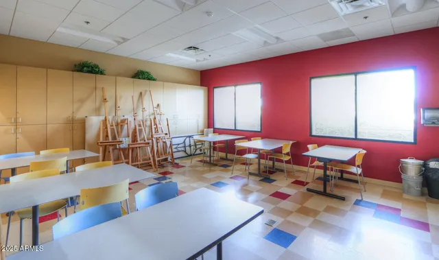 $1,800 | 42360 Abbey Road, Maricopa, AZ 85138