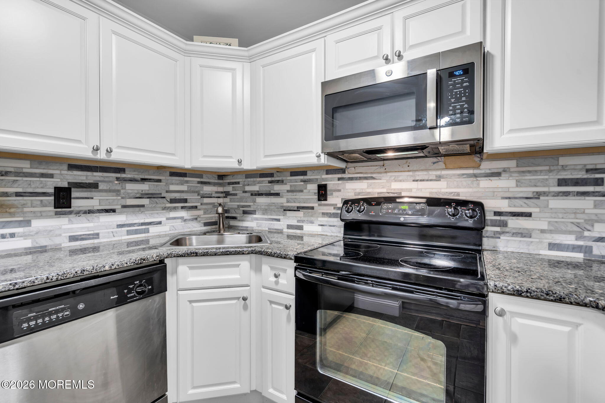 87 Arrowood Road, Unit E Manalapan, NJ 07726 - Photo 11 of 28 8-web-or-mls-DSC00311