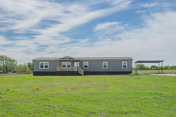 $299,999 | 2019 Denver Road, Sunset, TX 76270