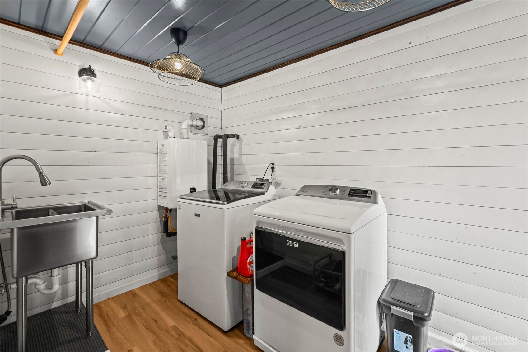 363 Del Monte Avenue Fircrest, WA 98466 - Photo 22 of 39 a utility room with dryer and washer