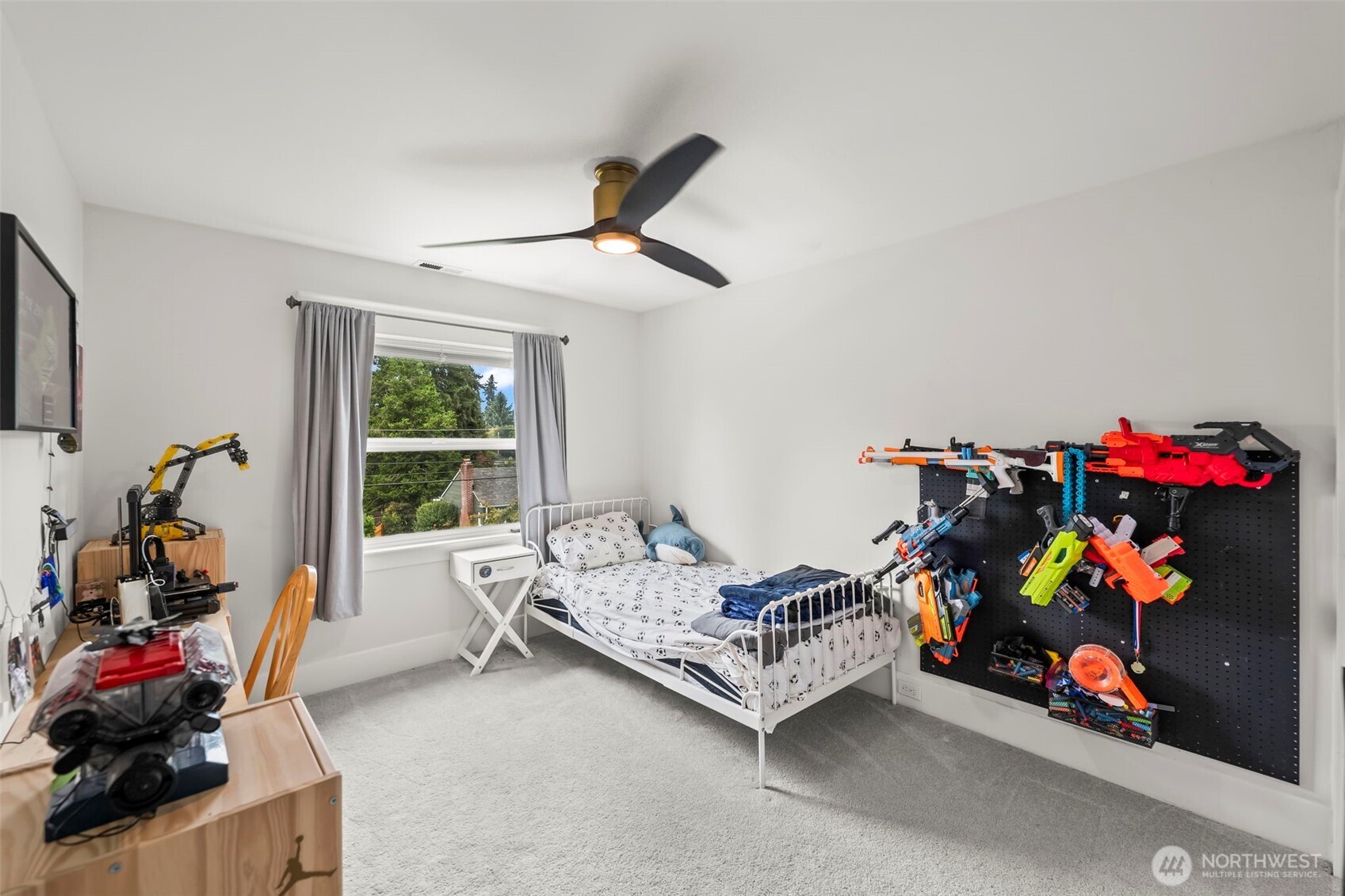 363 Del Monte Avenue Fircrest, WA 98466 - Photo 32 of 39 a bedroom with furniture and a bed