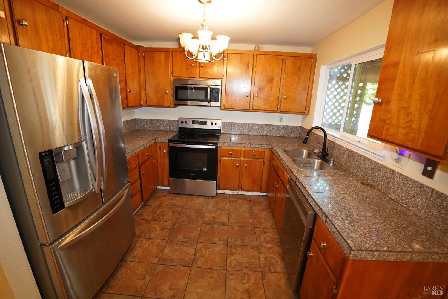 325 Jordan Street Vallejo, CA 94591 - Photo 30 of 41
