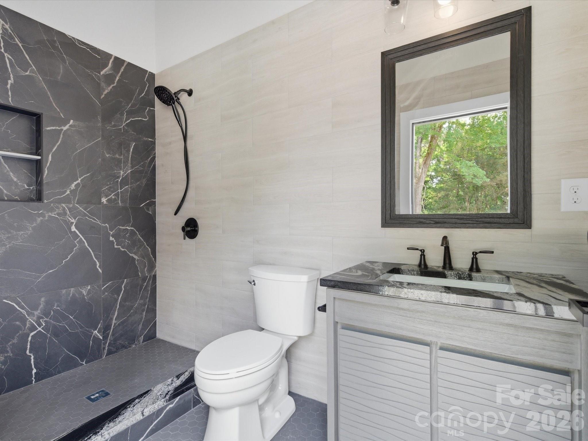 3600 Carmel Road Charlotte, NC 28226 - Photo 44 of 46