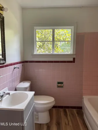 $82,000 | 220 Wildwood Terrace, Jackson, MS 39212