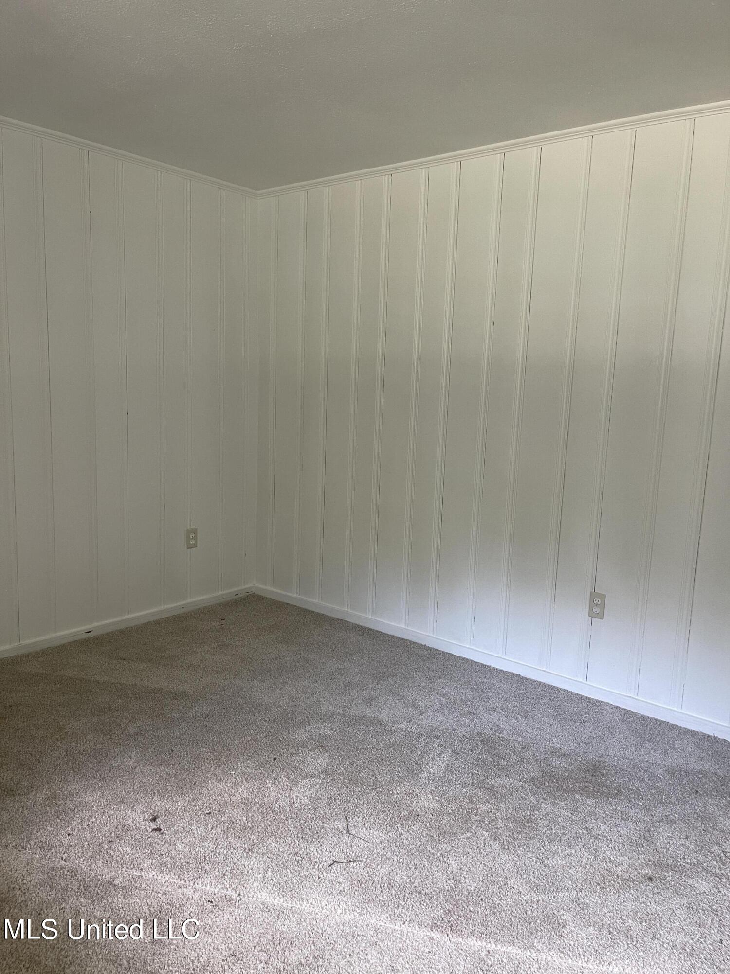 220 Wildwood Terrace Jackson, MS 39212 - Photo 6 of 14 IMG_3703