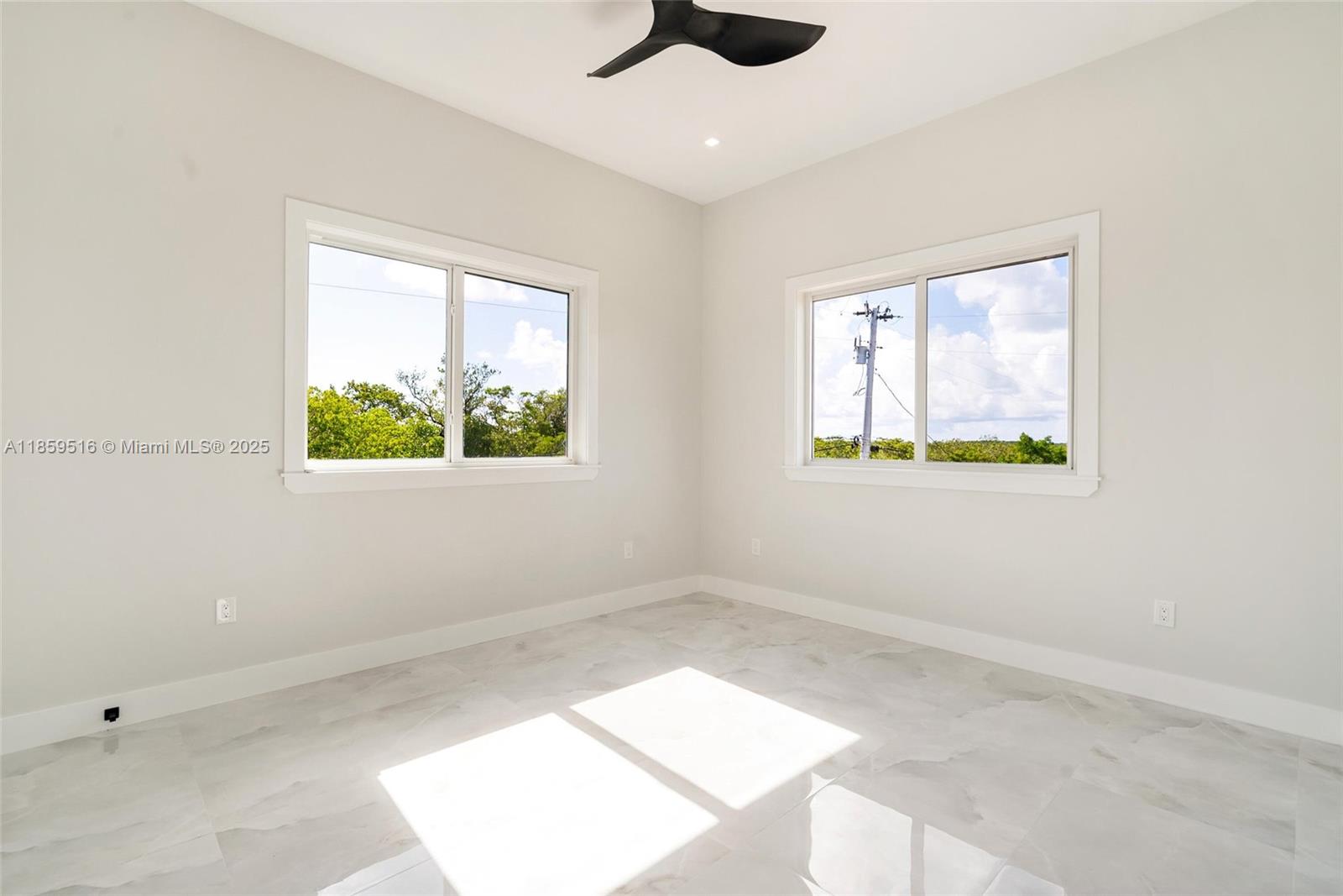 862 Cardinal Lane Key Largo, FL 33037 - Photo 22 of 36