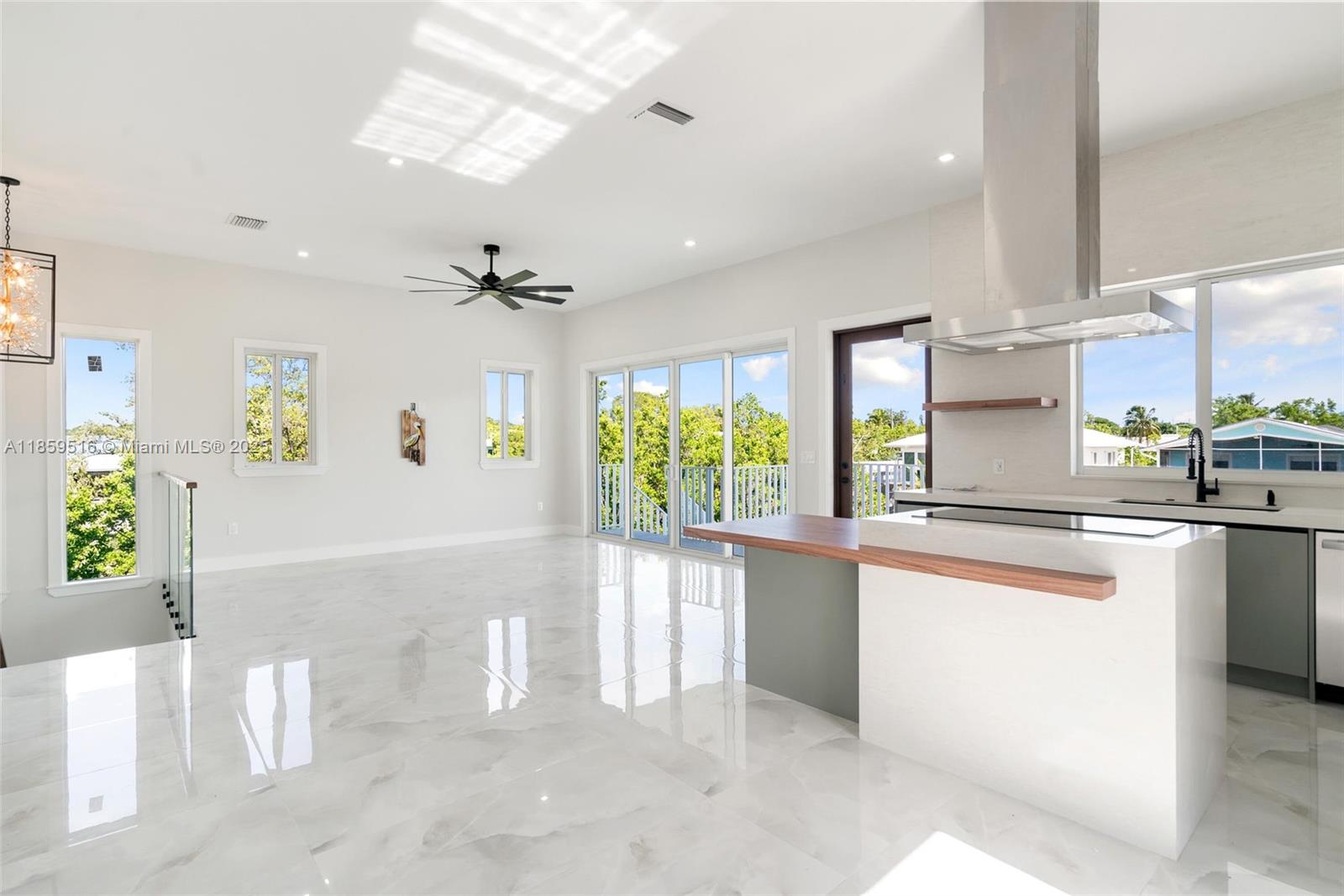 862 Cardinal Lane Key Largo, FL 33037 - Photo 8 of 36