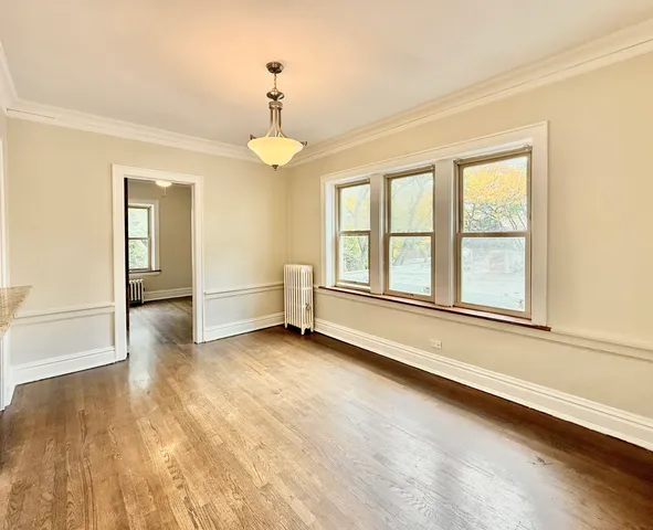 $2,000 | 314 North Maple Avenue, Unit 3S, Oak Park, IL 60302