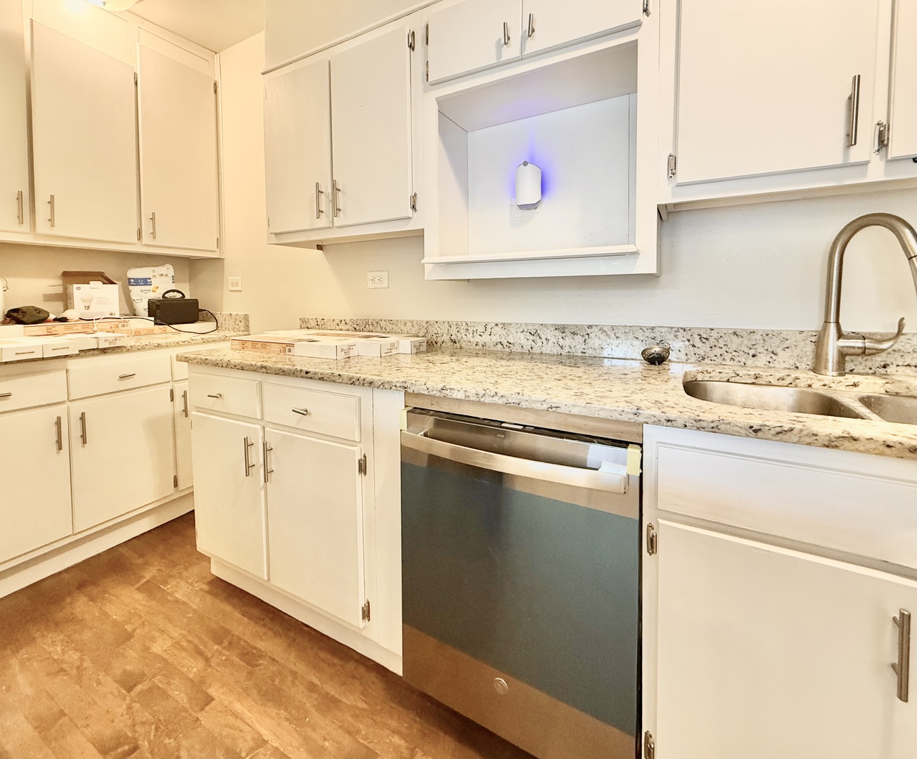 314 North Maple Avenue, Unit 3S Oak Park, IL 60302 - Photo 19 of 22 a kitchen with stainless steel appliances granite countertop a sink stove and cabinets