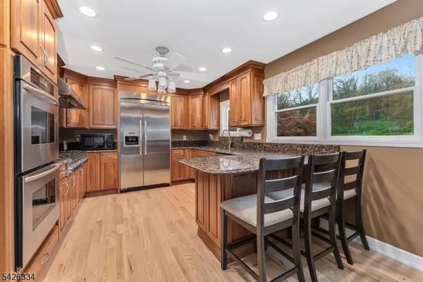 $925,000 | 46 Sutton Road, Califon, NJ 07830