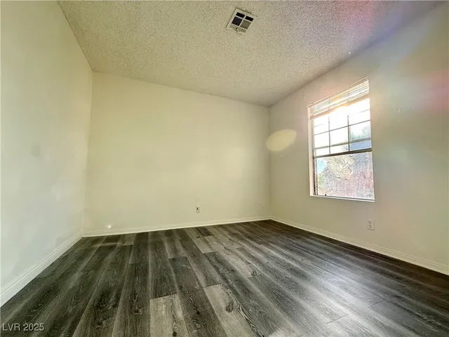 $2,400 | 1663 Duarte Drive, Henderson, NV 89014