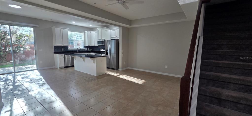 9478 Silver Buttonwood Street Orlando, FL 32832 - Photo 4 of 33